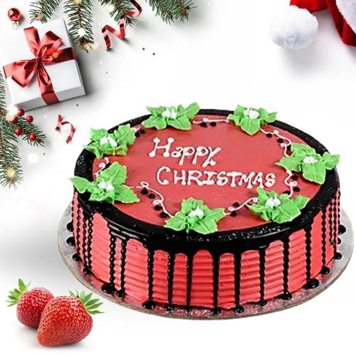 Amazing Christmas Gift of Tasty Strawberry Cake