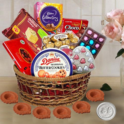 Wonderful Chocolate Gifts Basket for Diwali