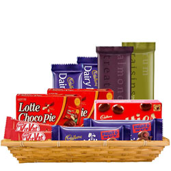 Wonderful Gift Hamper of Assorted Chocolates