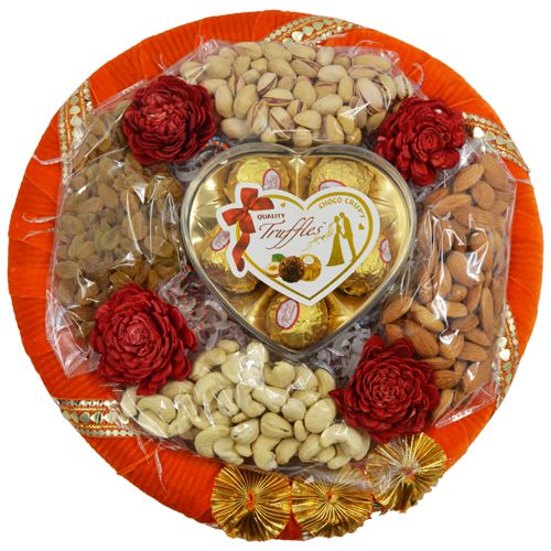 Sumptuous Dry Fruits n Nuts Tray