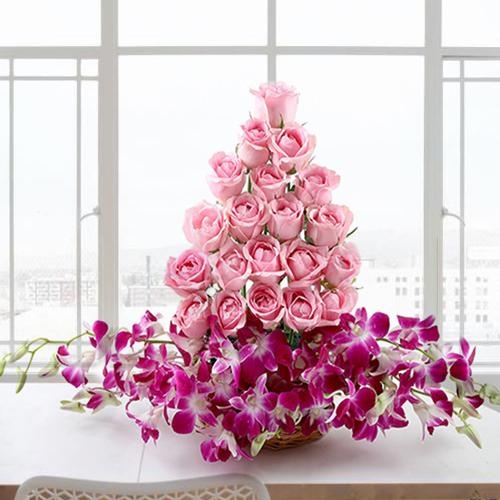 Breathtaking Arrangement of Roses and Orchids