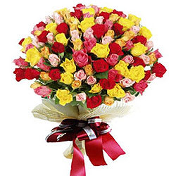 Striking Bouquet of Premium Multicoloured Roses<br>