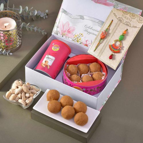 Designer Bhaiya Bhabhi Rakhi with Sweet N Nut Delight